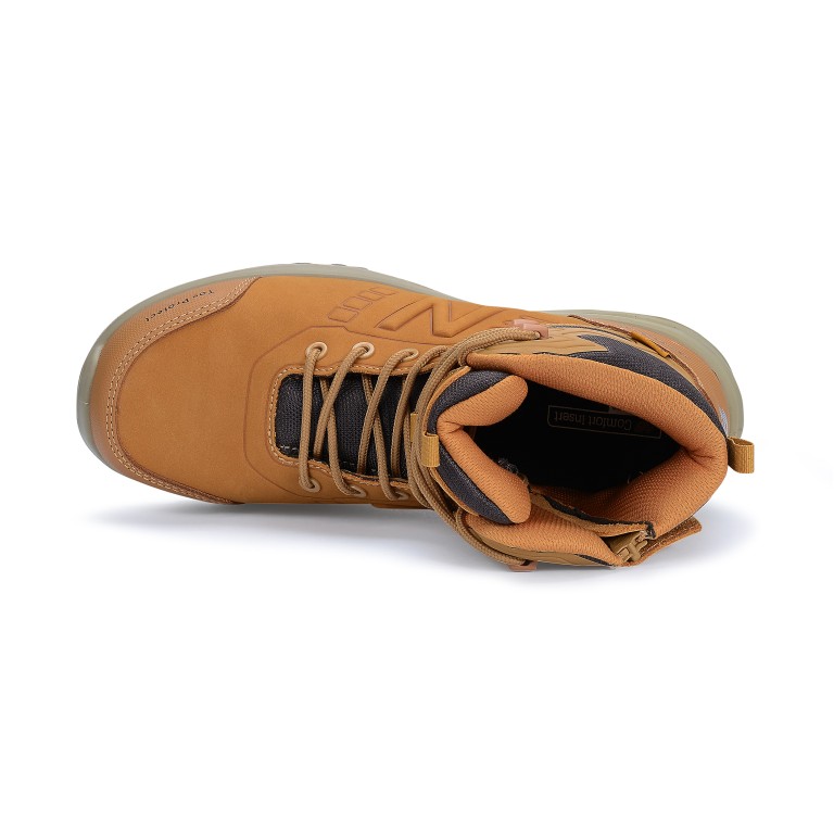 New Balance Calibre Mid Boot